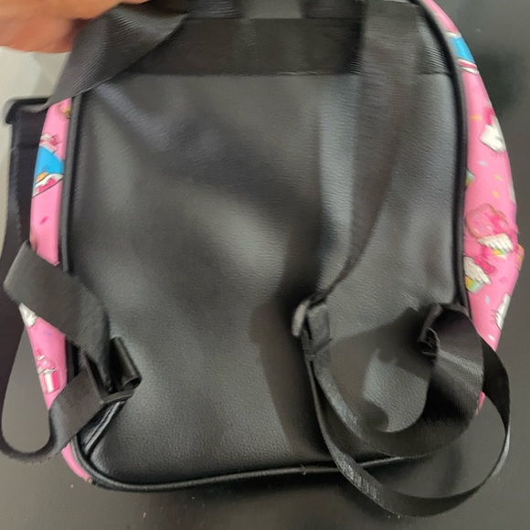 Hello Kitty mini backpack - Picture 2 of 5